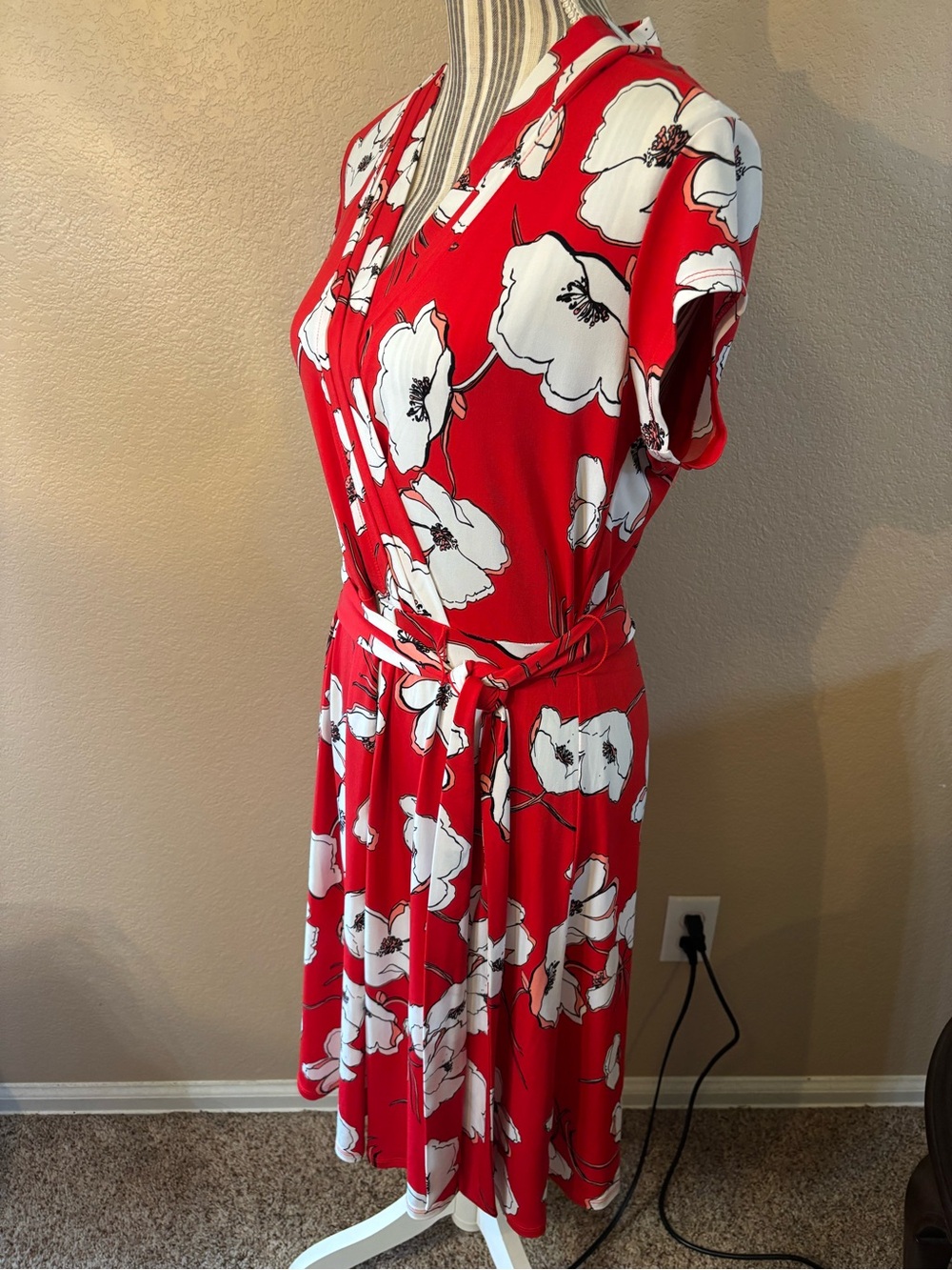 Liz Claiborne Dress Medium Red Faux-Wrap White Floral Midi Side Tie Retro Lined - Picture 7 of 13
